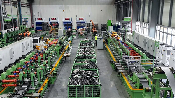 ورشة لحام الأنابيب