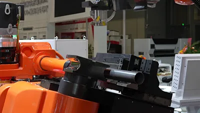 ثني الأنابيب