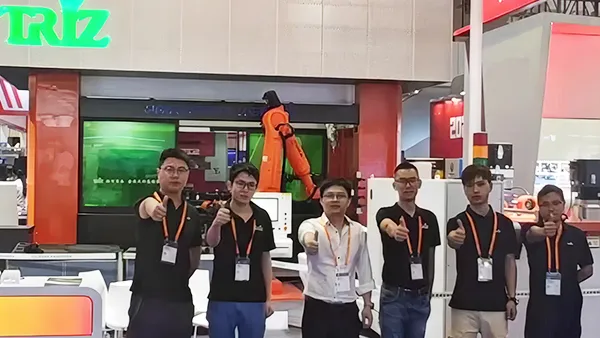 الدعم الفني والخدمات المساندة لخطوط إنتاج الأنابيب