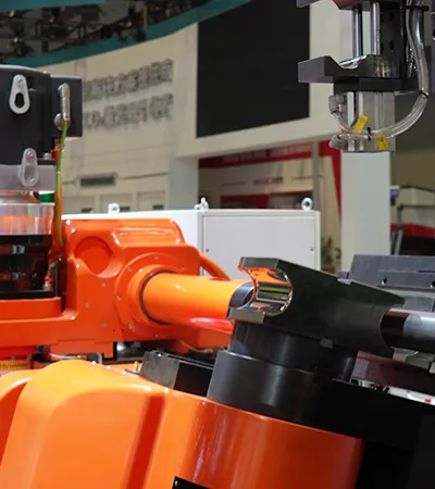 ماكينة ثني الأنابيب المعدنية (CNC)