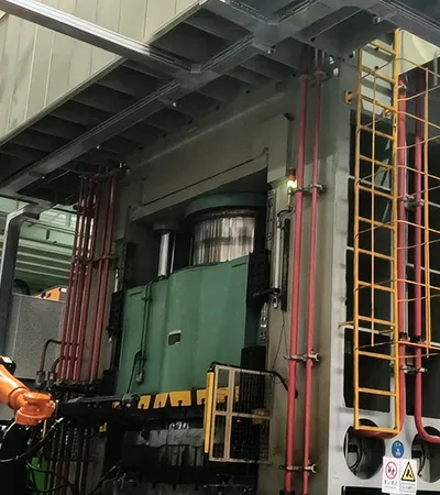 مكبس التشكيل الهيدروليكي للأنابيب (CNC)