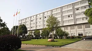 قاعدة البحث والتطوير والتصنيع لمعدات الليزر المتقدمة