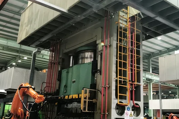 مكبس التشكيل الهيدروليكي للأنابيب (CNC)